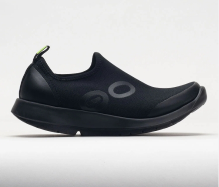 Nuo Maratono Trasos Iki Namų Sosto &ndash; Kodėl OOFOS Sandals Keičia Taisykles